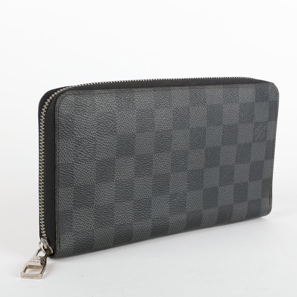 Zippy Travel Wallet, Damier Graphite  (C.Y)