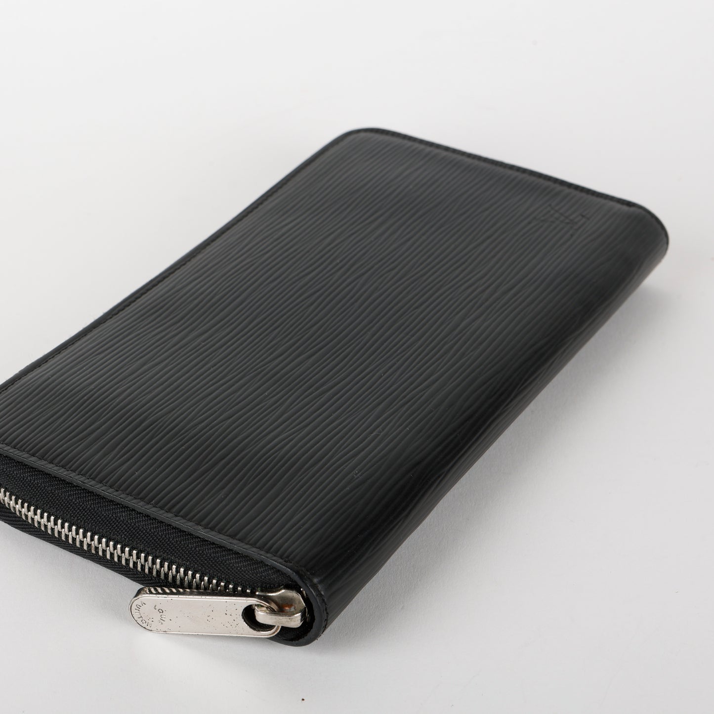 Zippy Travel Wallet, Black Epi (W.X.P)