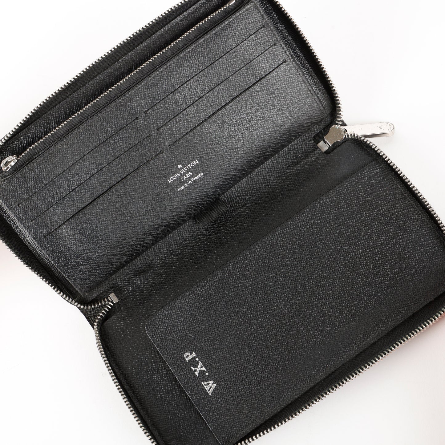 Zippy Travel Wallet, Black Epi (W.X.P)