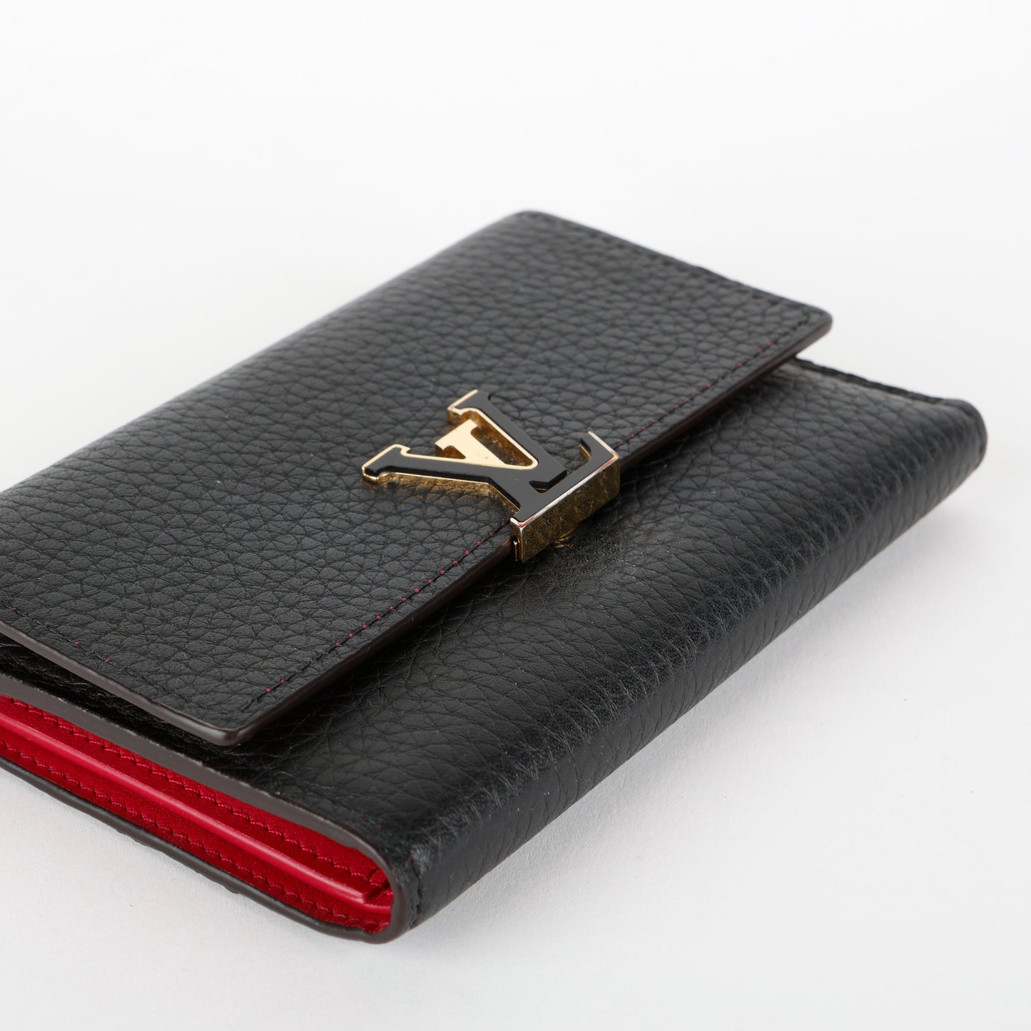 Capucines Wallet, Black