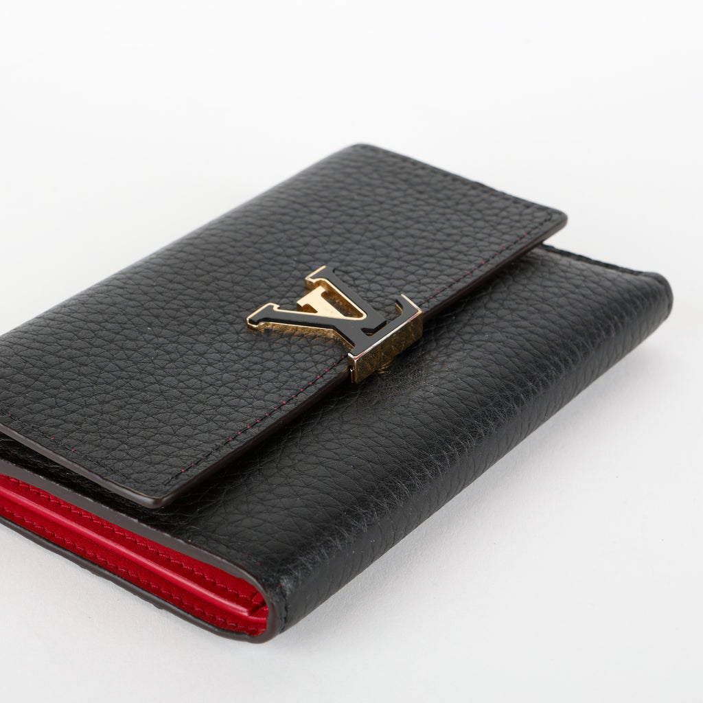Capucines Wallet, Black