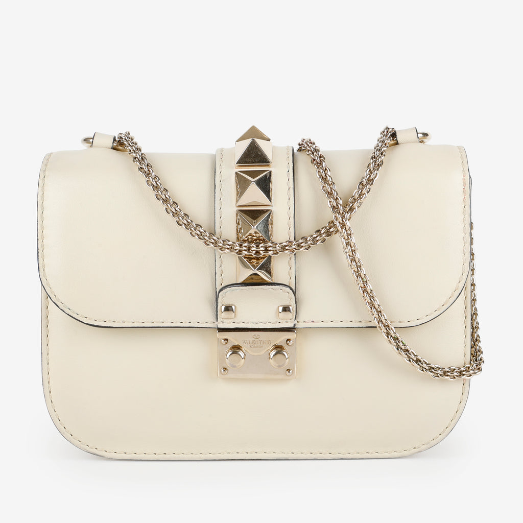 Small Glam Lock Rockstud Flap, Cream