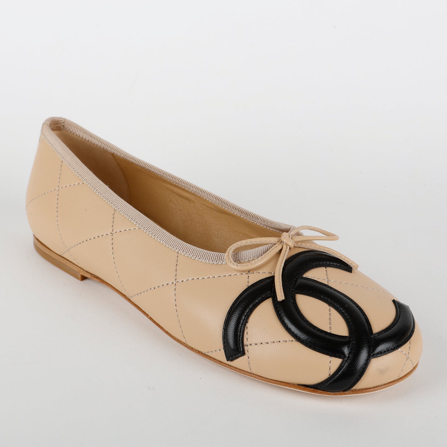 Cambon Quilted Lambskin Ballet Flats, Beige Size 39 (US 9)