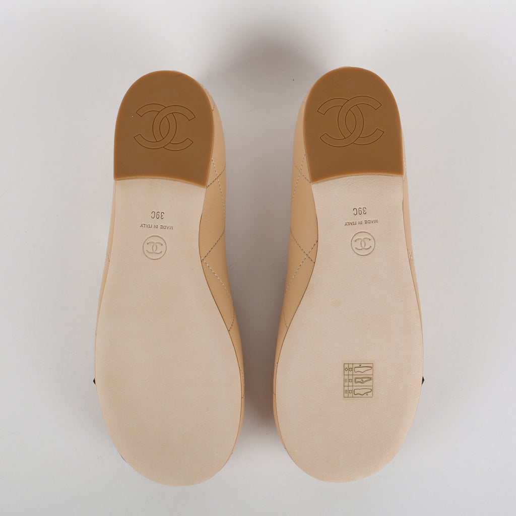 Cambon Quilted Lambskin Ballet Flats, Beige Size 39 (US 9)