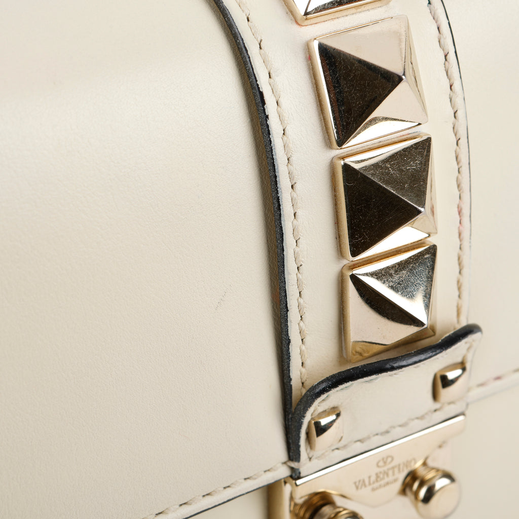 Small Glam Lock Rockstud Flap, Cream
