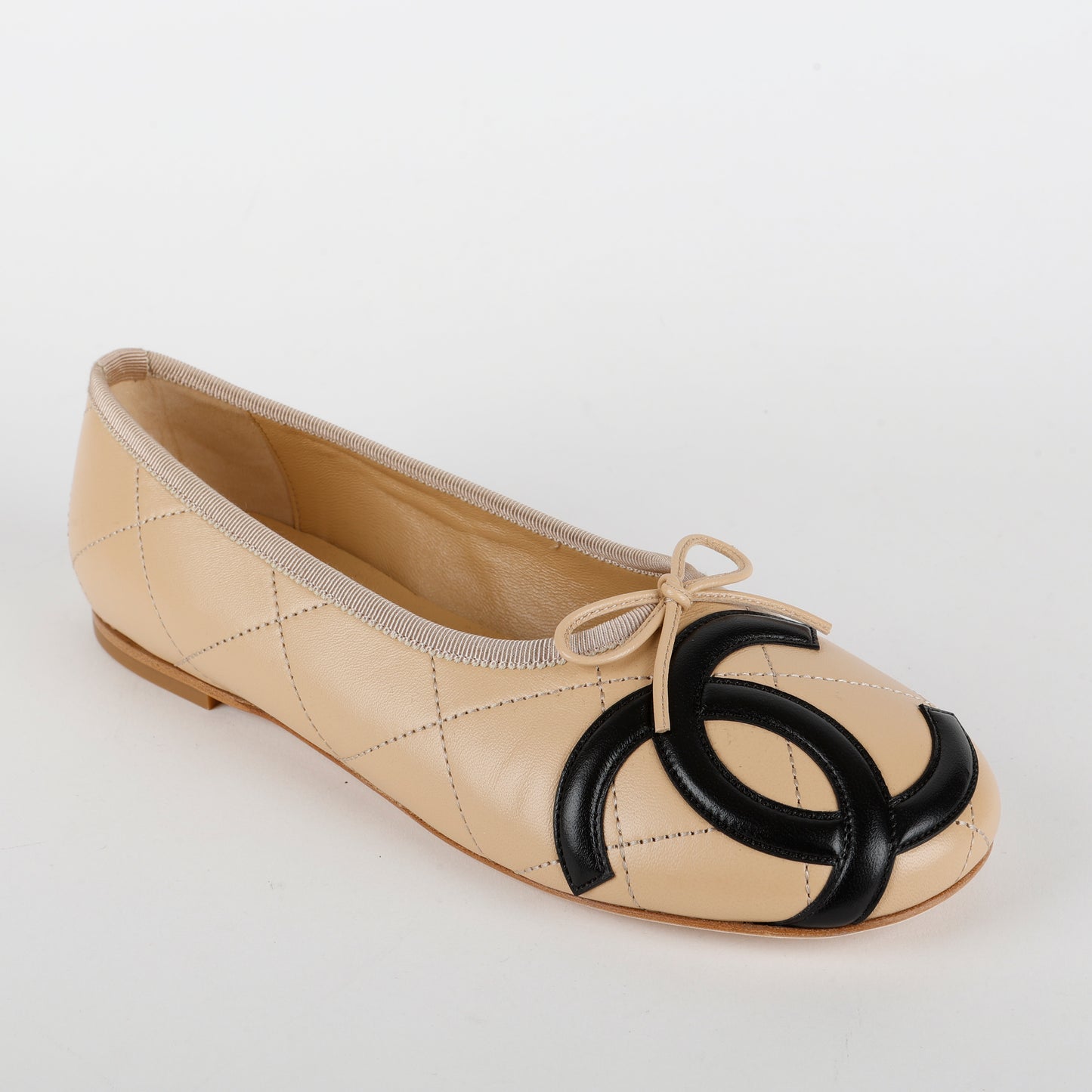 Cambon Quilted Lambskin Ballet Flats, Beige Size 39 (US 9)