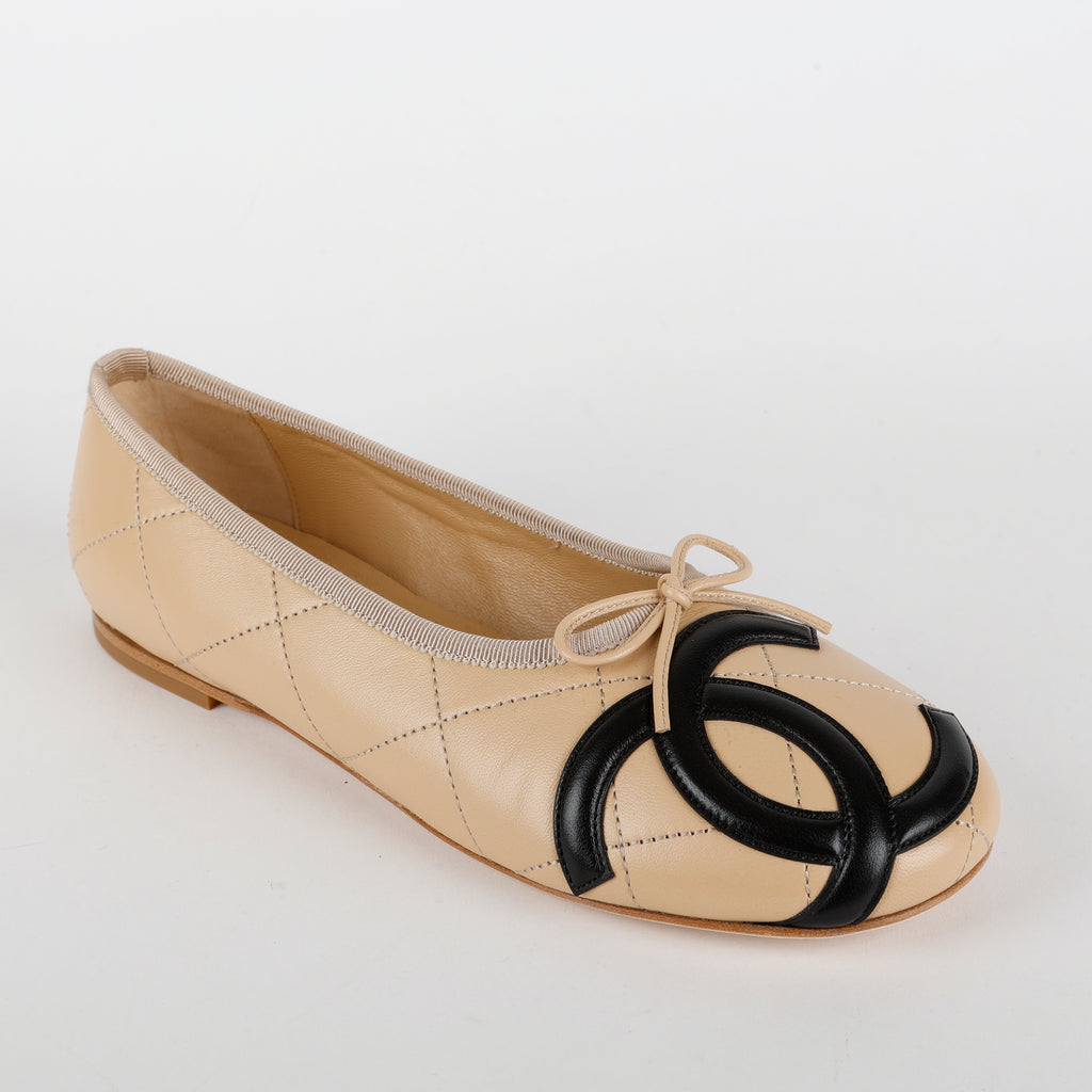 Cambon Quilted Lambskin Ballet Flats, Beige Size 39 (US 9)