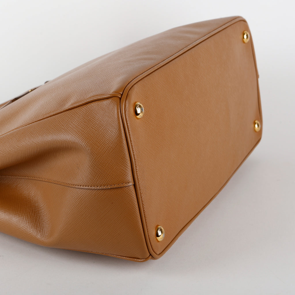 Large Galleria, Congac Saffiano (w/o strap)