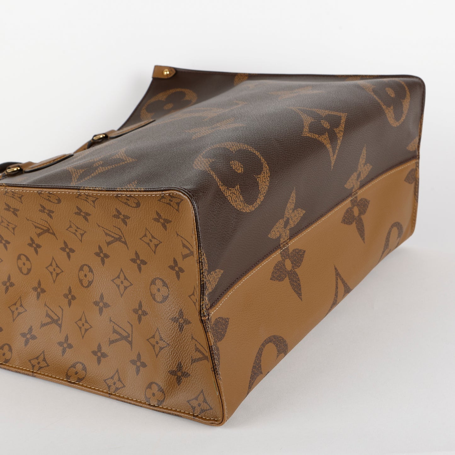 OnTheGo GM, Reverse Monogram
