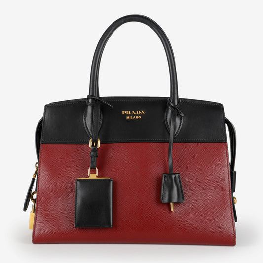 Esplande, Black/Red (missing strap)