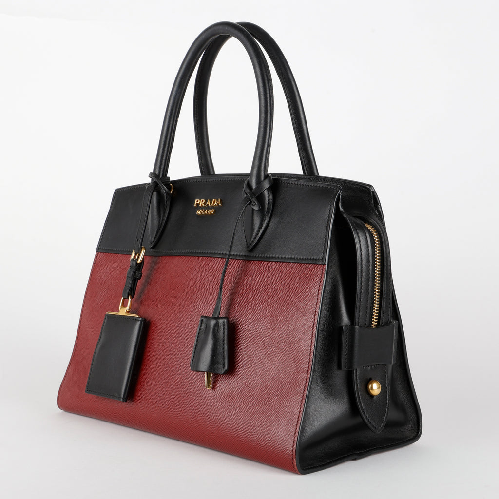 Esplande, Black/Red (missing strap)