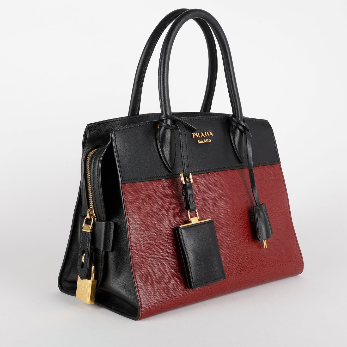 Esplande, Black/Red (missing strap)