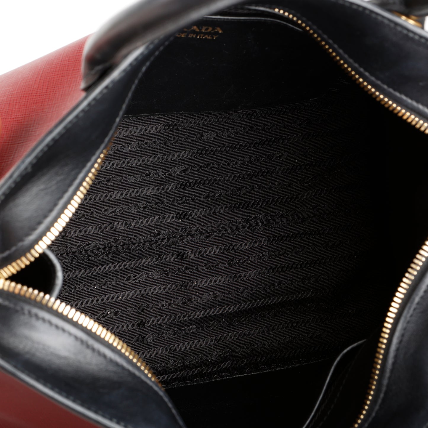 Esplande, Black/Red (missing strap)