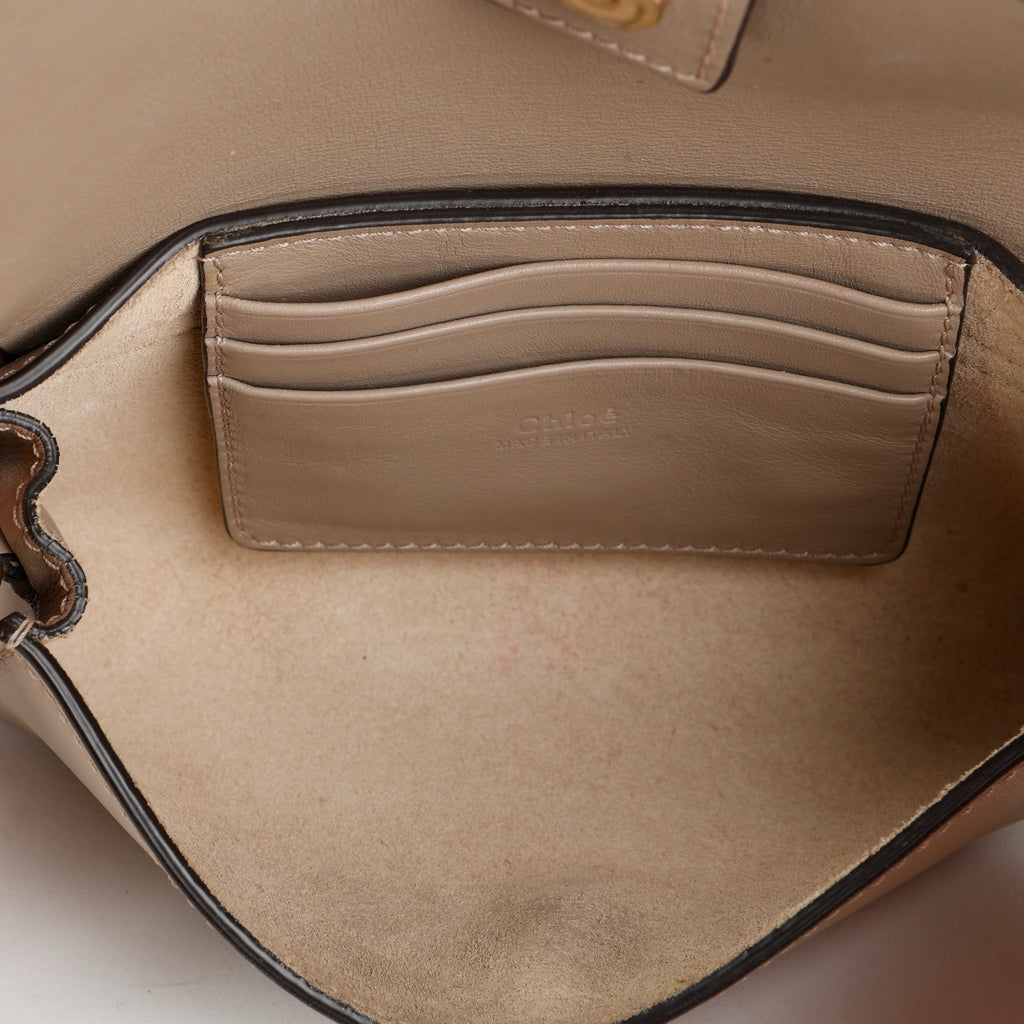 Faye Wallet on Chain, Motty Grey