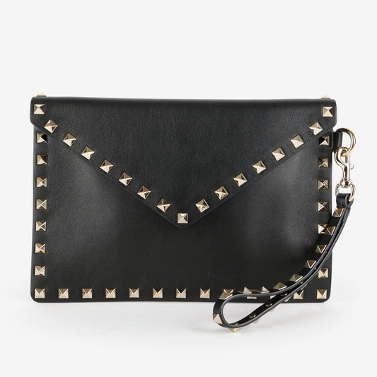 Medium Rockstud Envelope Flat Wristlet Pouch, Black