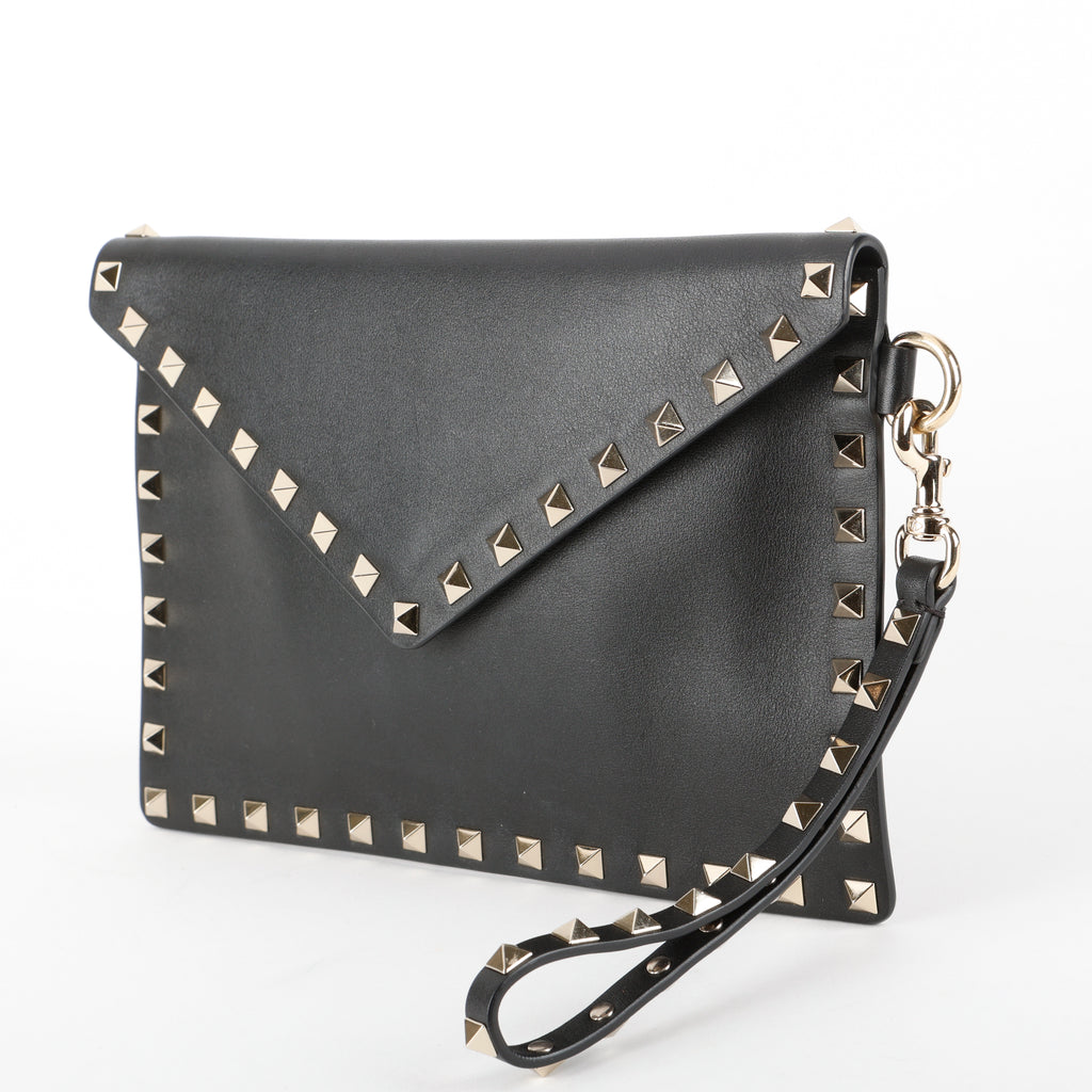 Medium Rockstud Envelope Flat Wristlet Pouch, Black