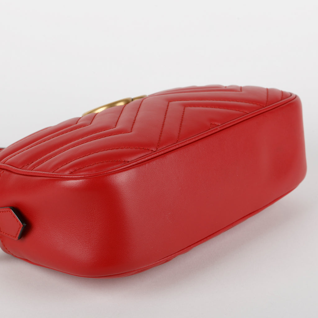 Small GG Marmont Camera Bag, Red
