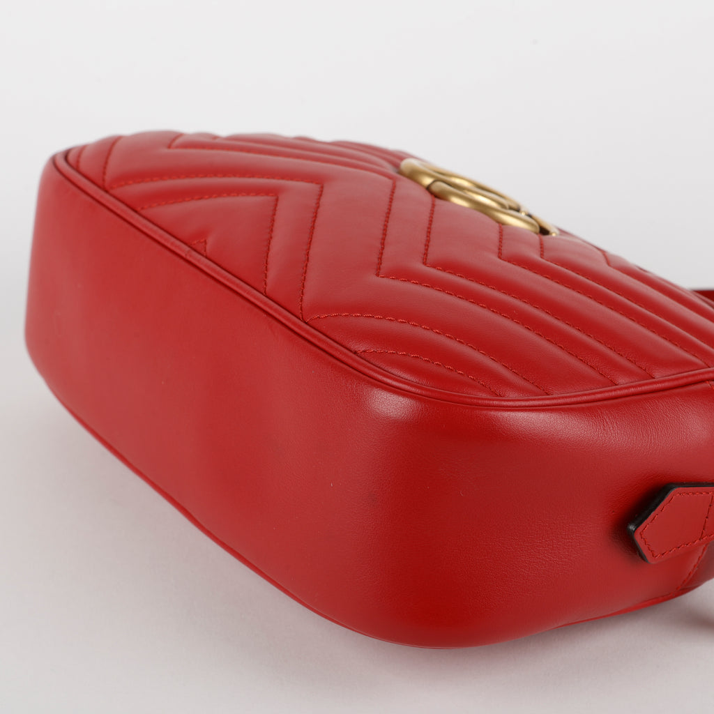 Small GG Marmont Camera Bag, Red