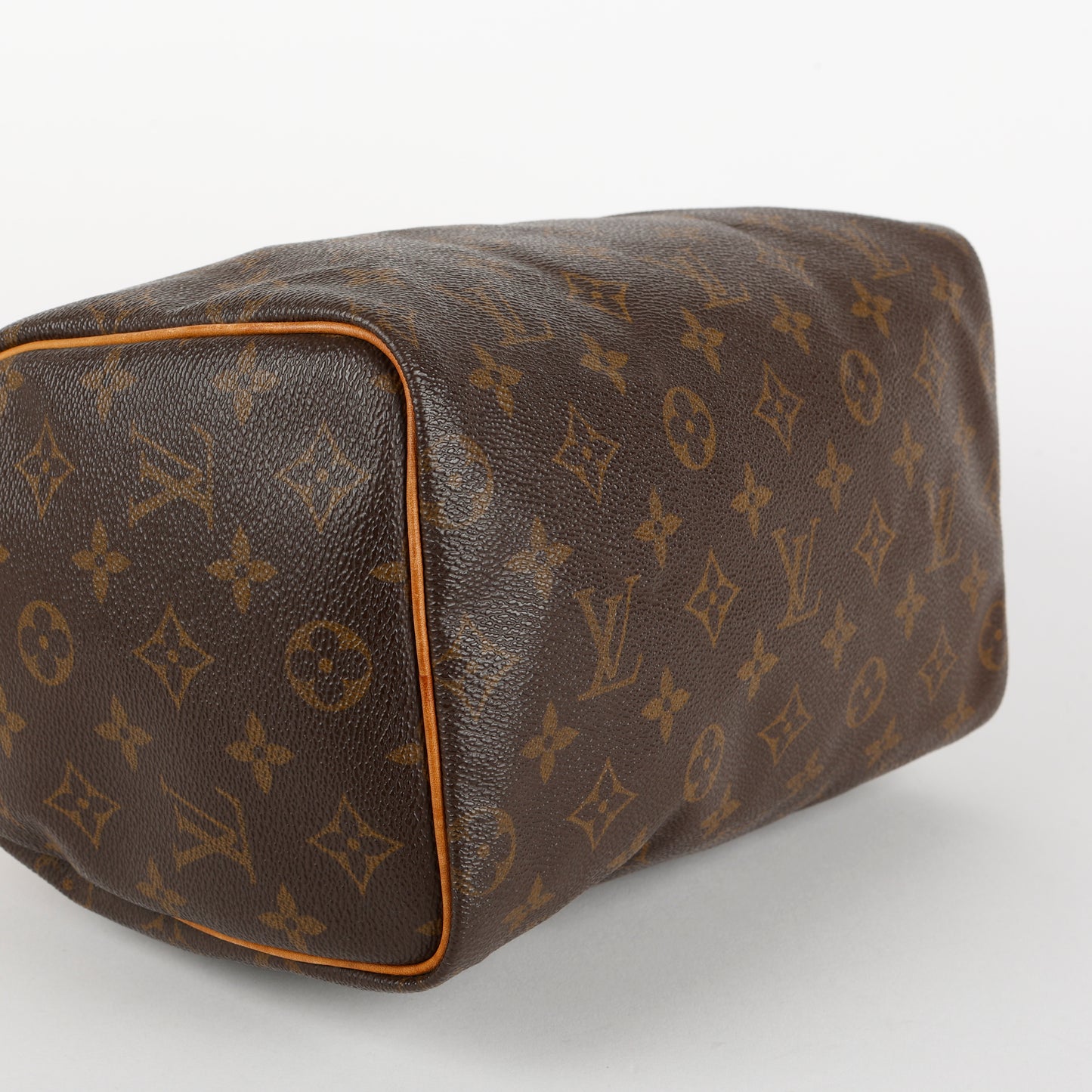 Speedy 25, Monogram