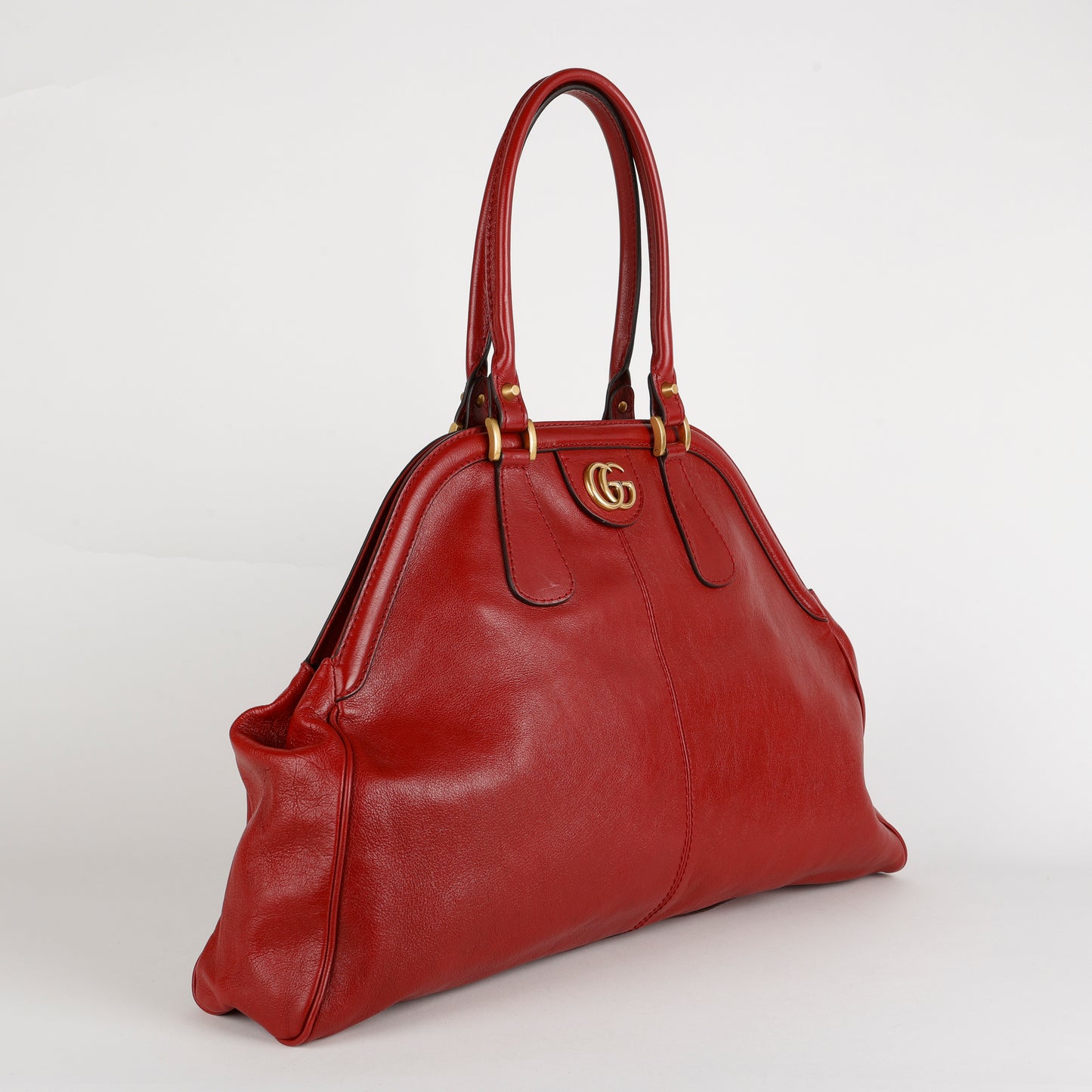 Medium Re(Belle) Top Handle, Red