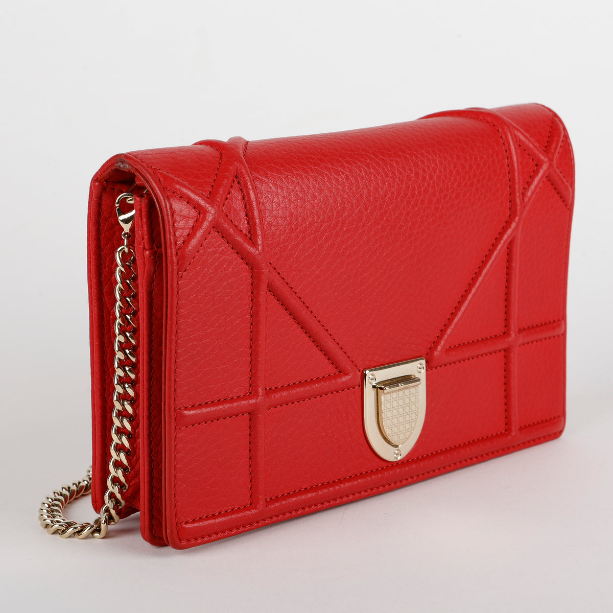 Diorama Wallet on Chain, Red Grained Calfskin