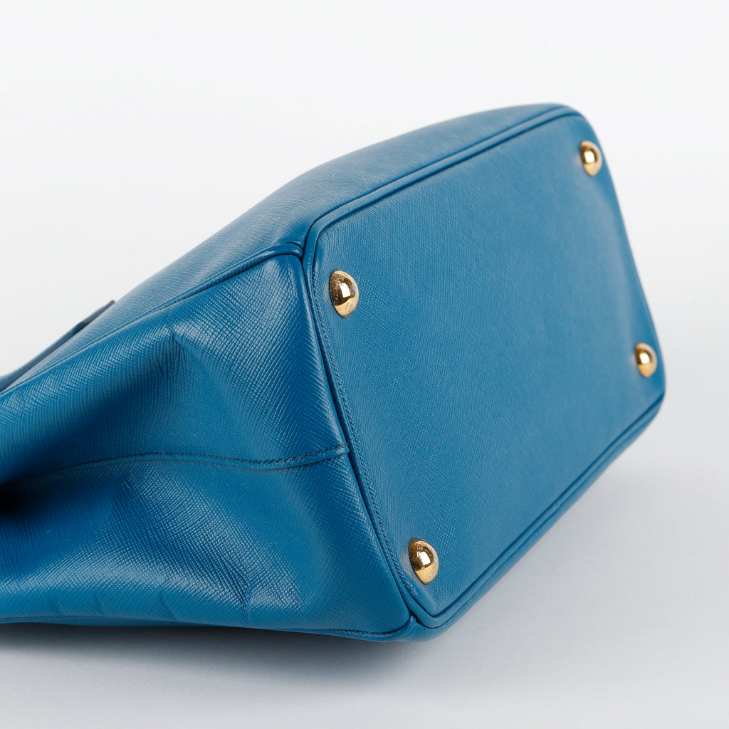 Medium Galleria Tote, Blue Saffiano