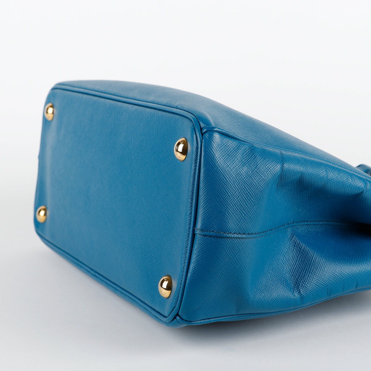 Medium Galleria Tote, Blue Saffiano