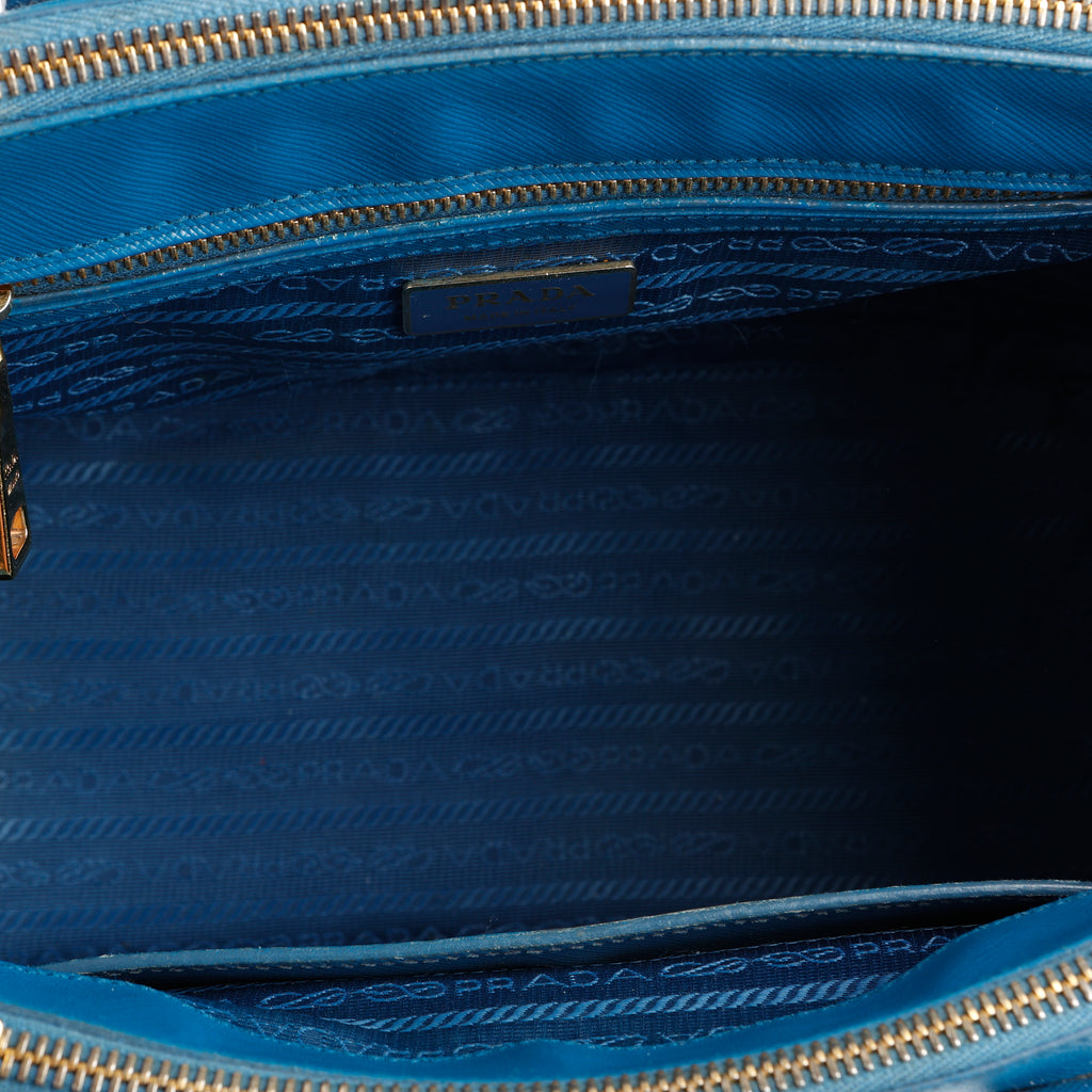 Medium Galleria Tote, Blue Saffiano