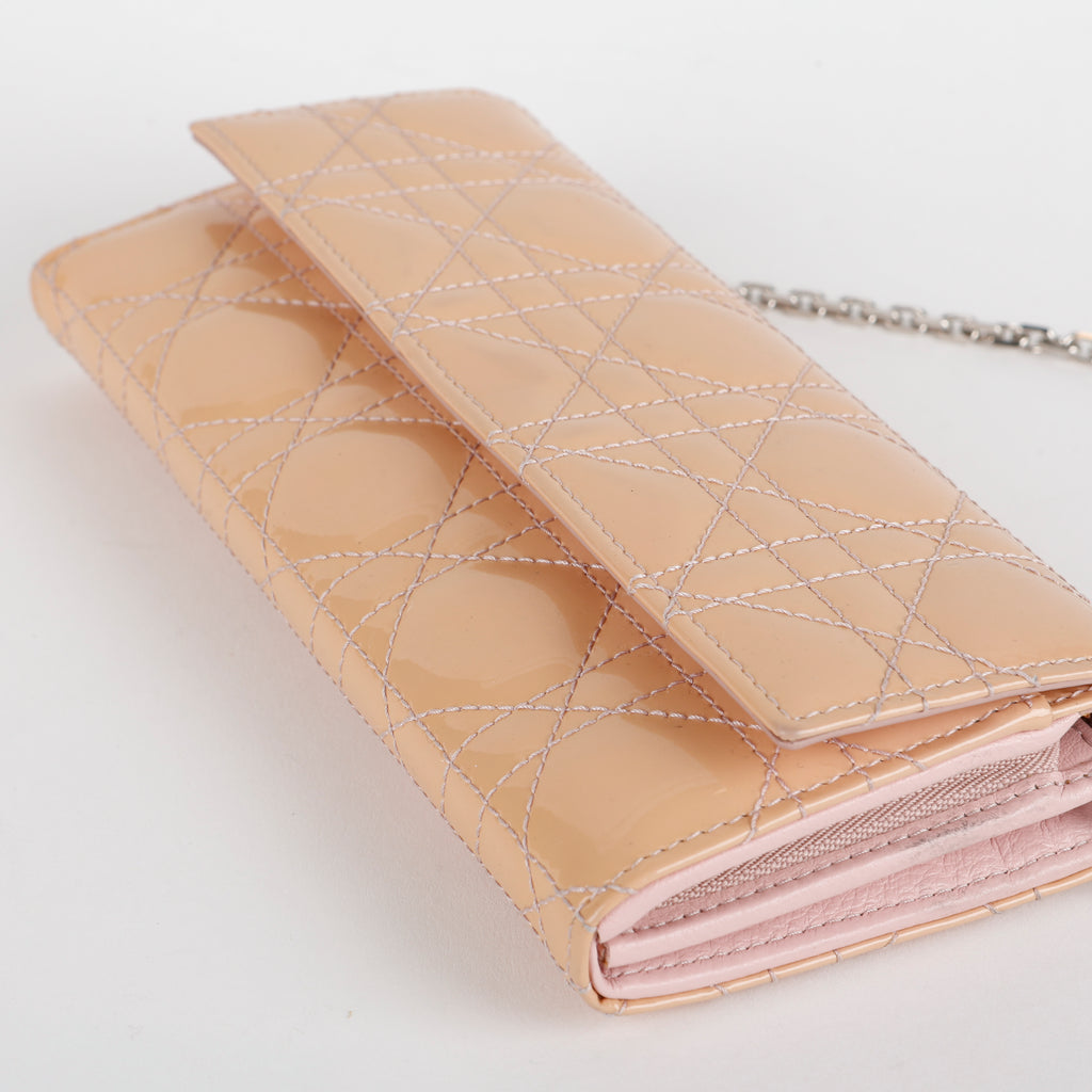 Wallet on Chain, Nude Patent