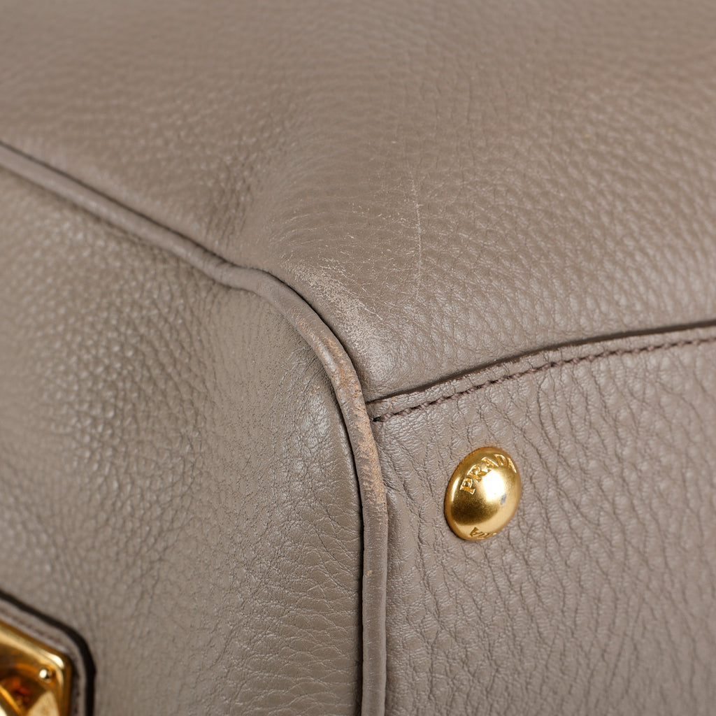 Vitello Daino Boston Bag, Grey Grained Calfskin