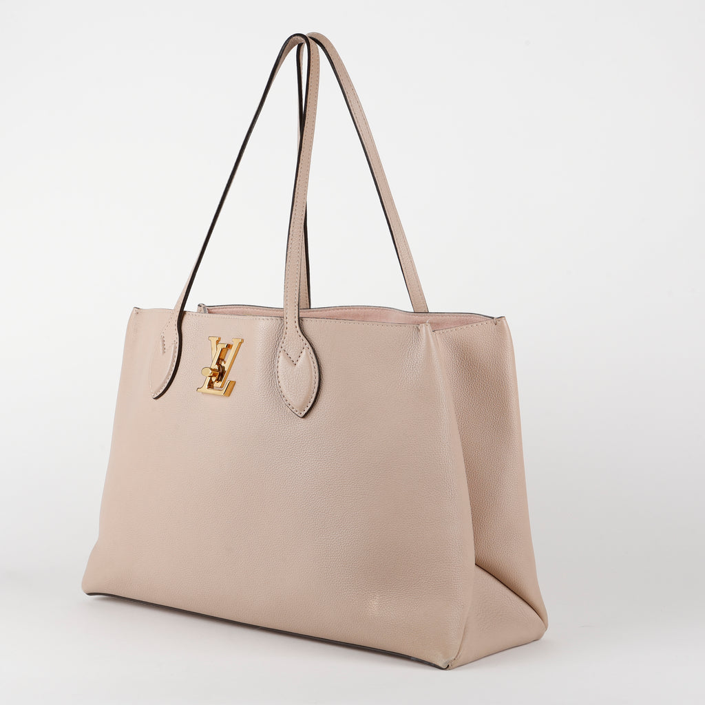 LockMe Shopper, Greige Grained Calfskin