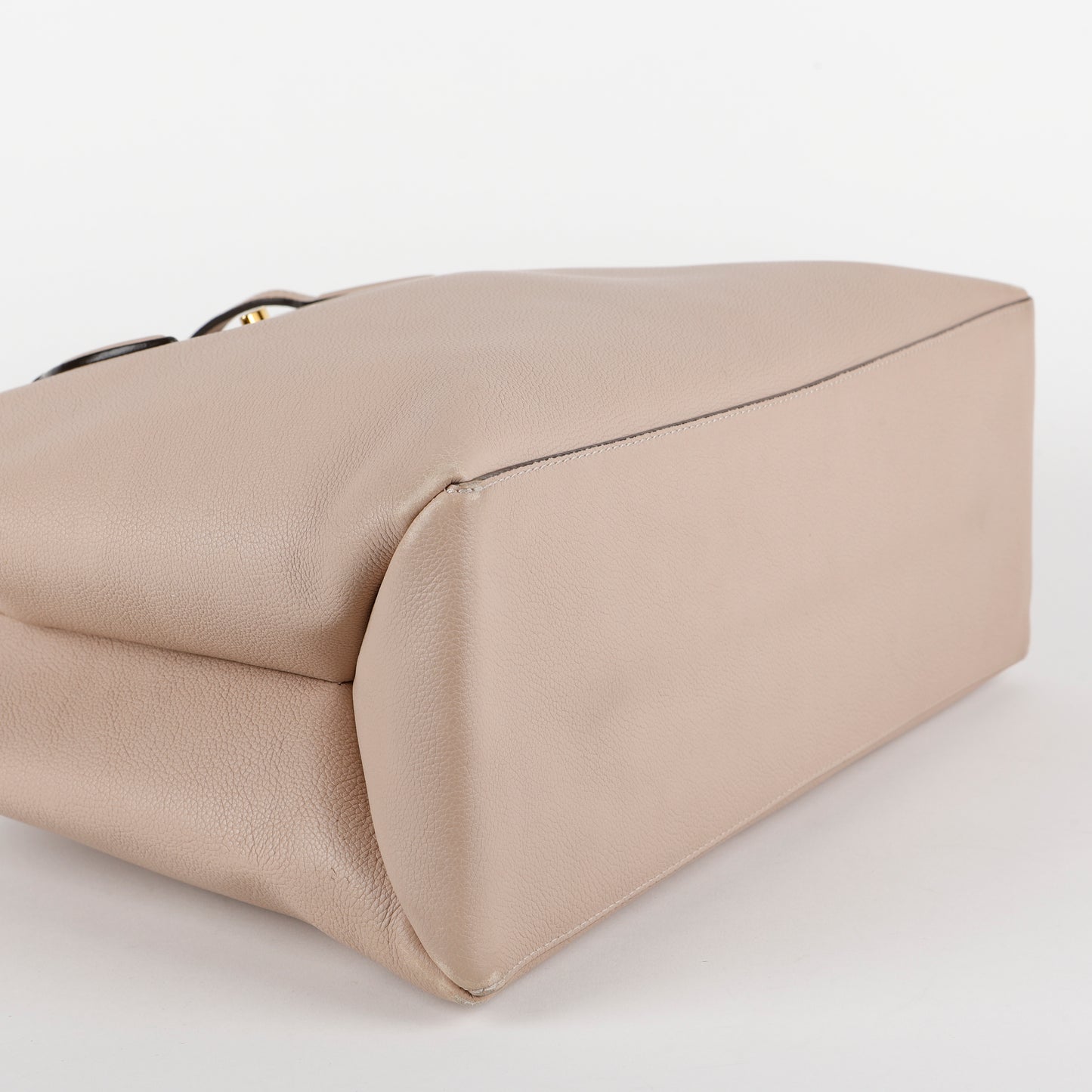 LockMe Shopper, Greige Grained Calfskin