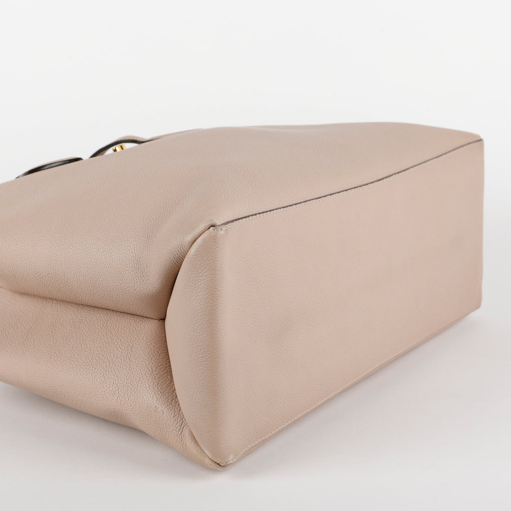 LockMe Shopper, Greige Grained Calfskin