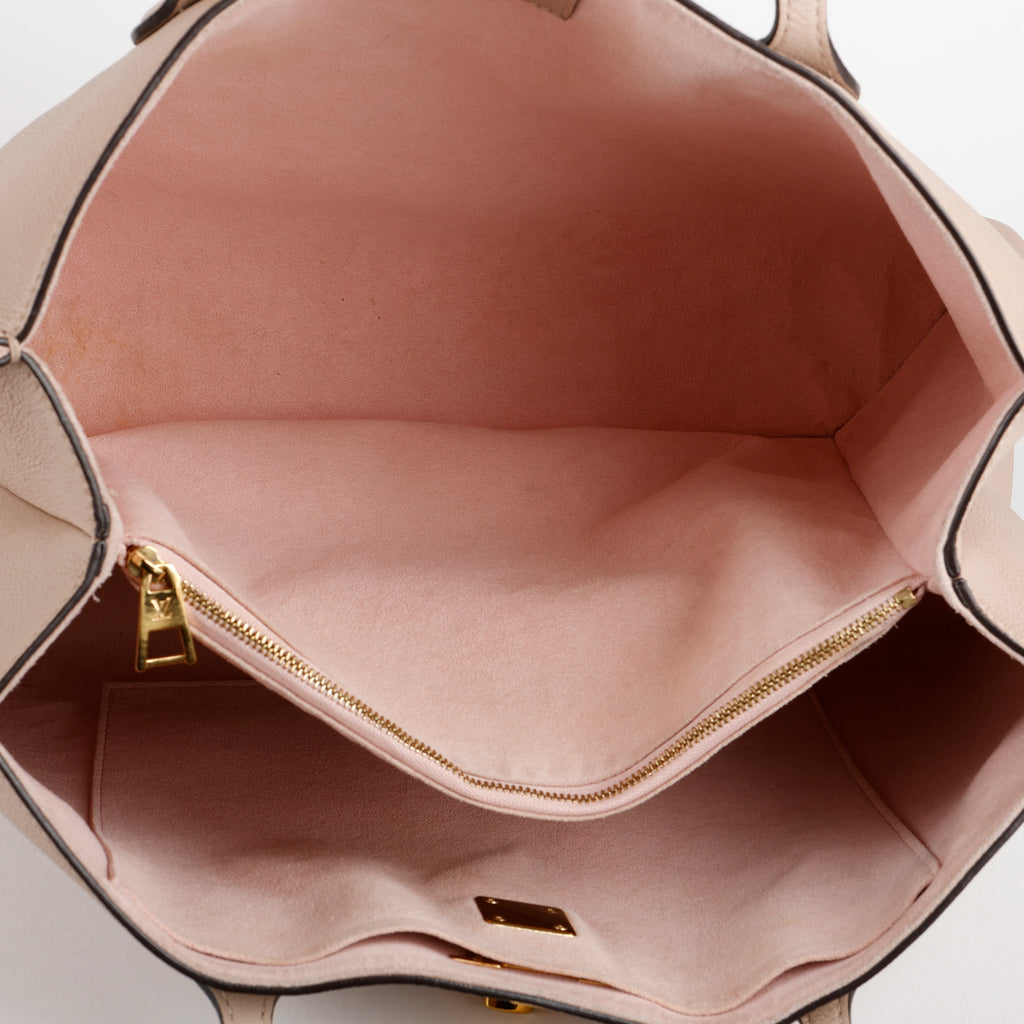 LockMe Shopper, Greige Grained Calfskin