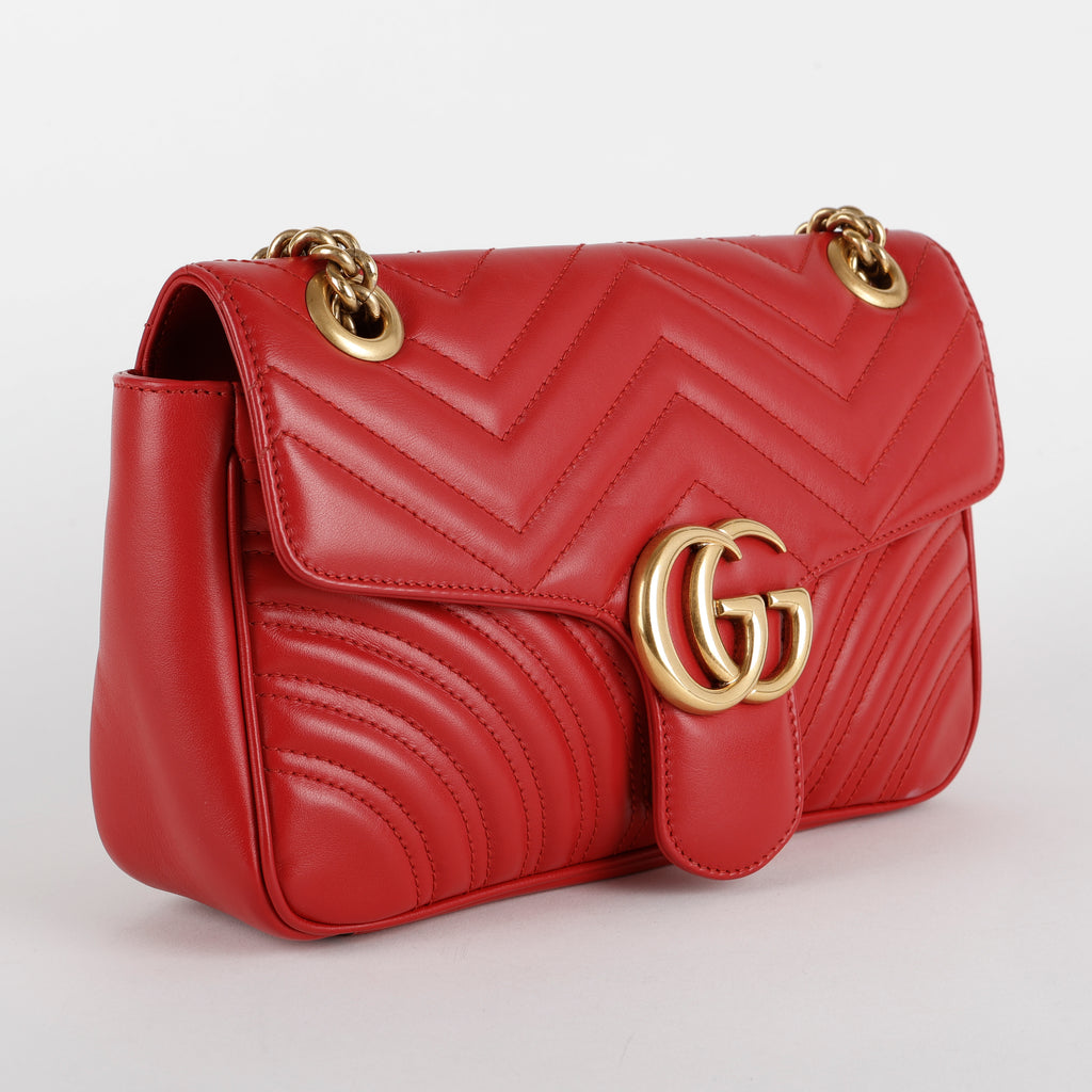 Medium GG Marmont Flap Bag, Red