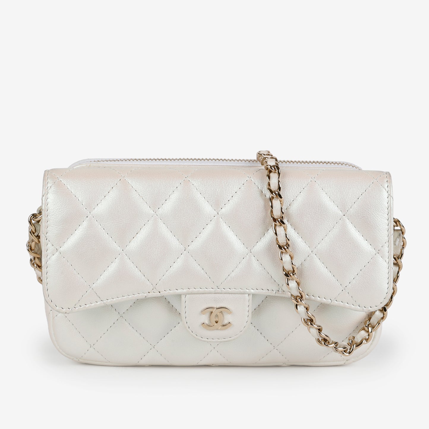 Multi Compartment Wallet on Chain, Silver Iridescent