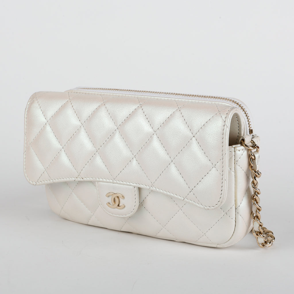 Multi Compartment Wallet on Chain, Silver Iridescent