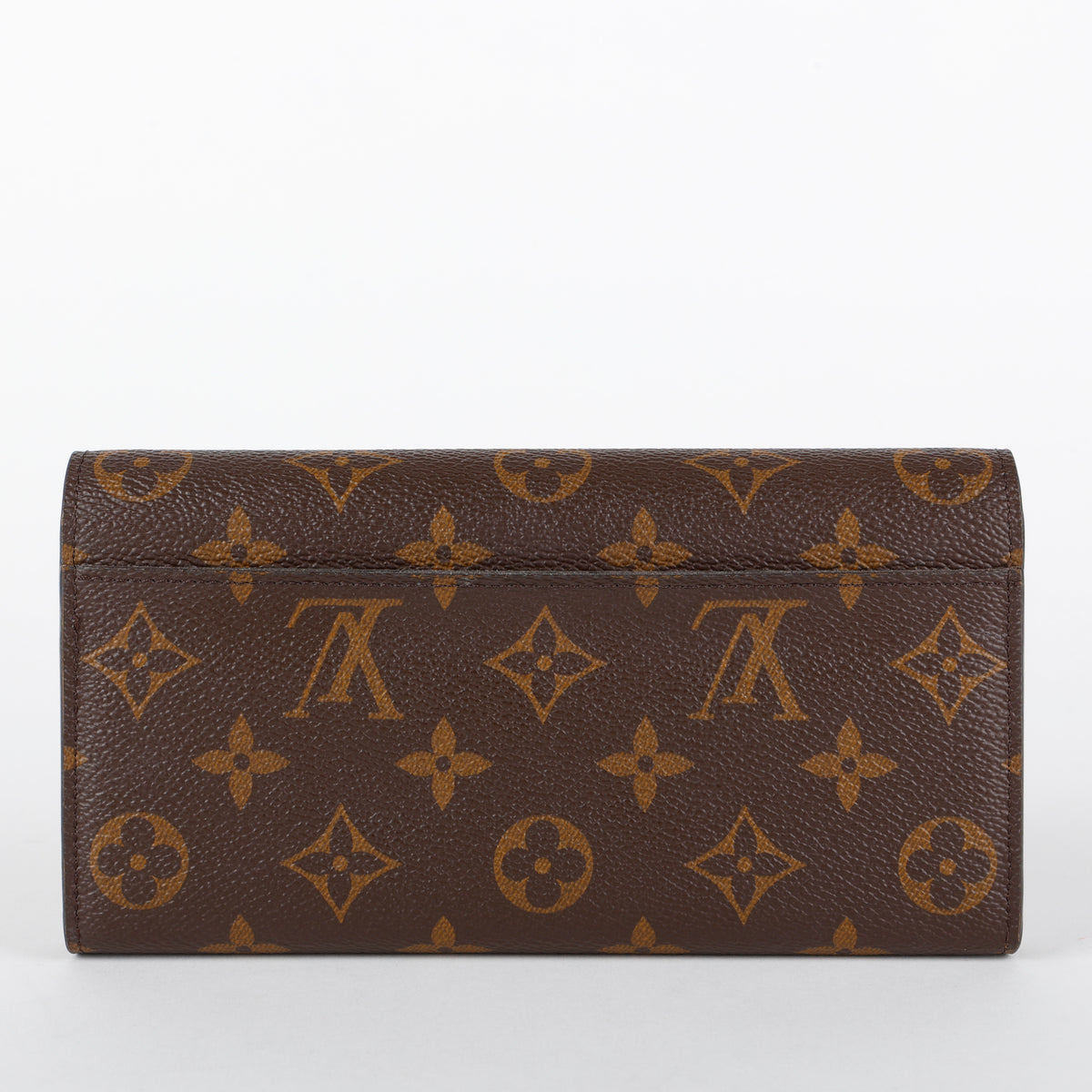 Sarah Wallet, Monogram