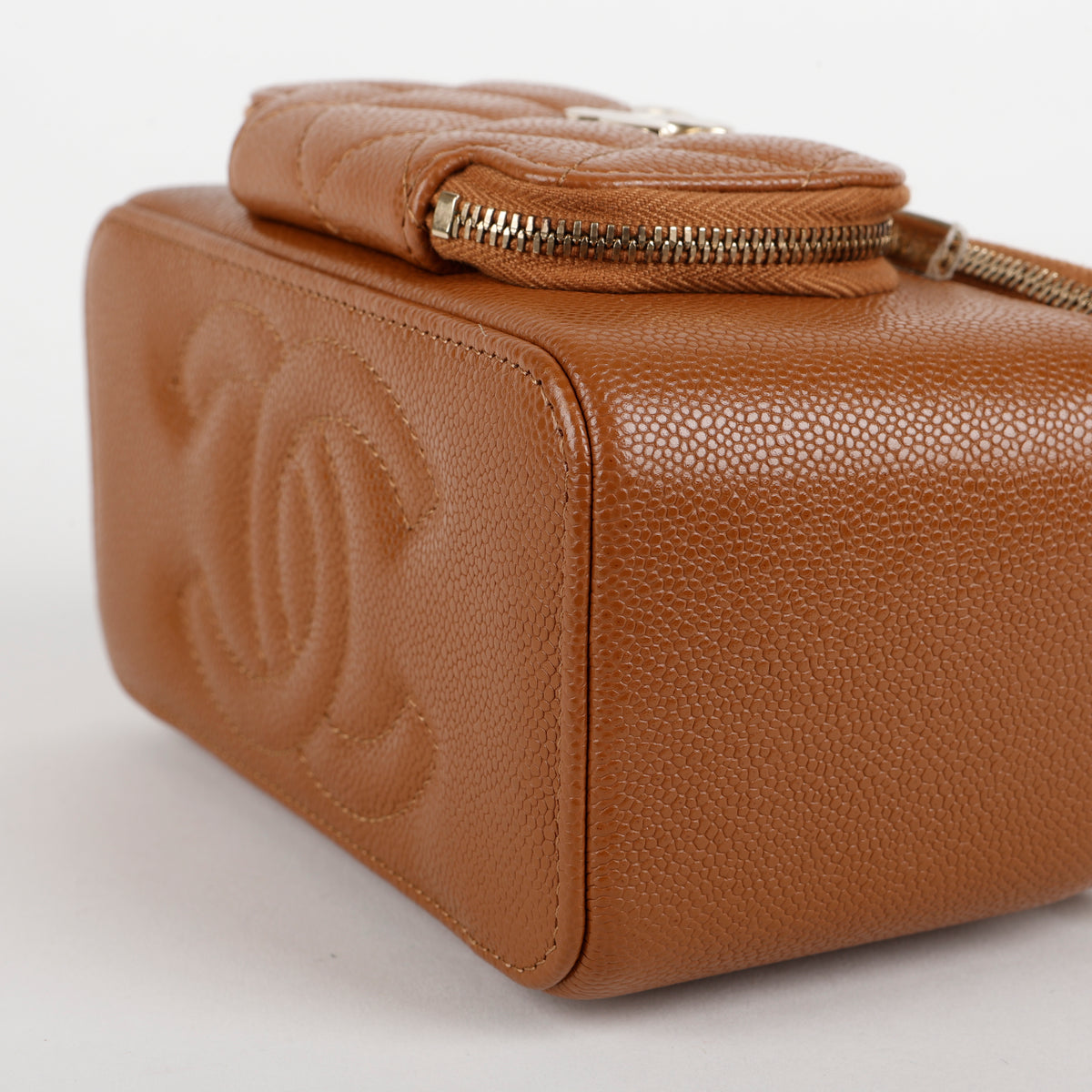 Top Handle Pocket Vanity Case, Caramel Caviar