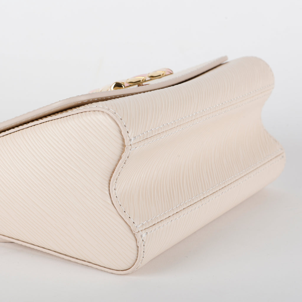 Enamel Twist PM, Cream and Pale Pink