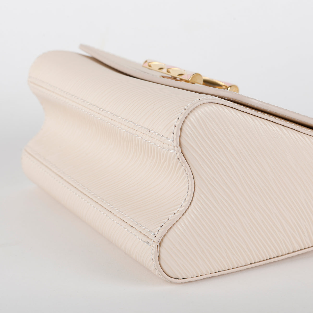 Enamel Twist PM, Cream and Pale Pink