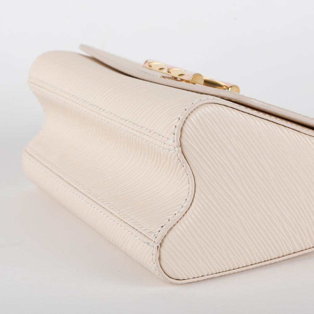 Enamel Twist PM, Cream and Pale Pink