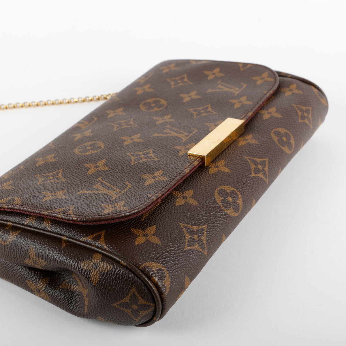 Favorite MM, Monogram