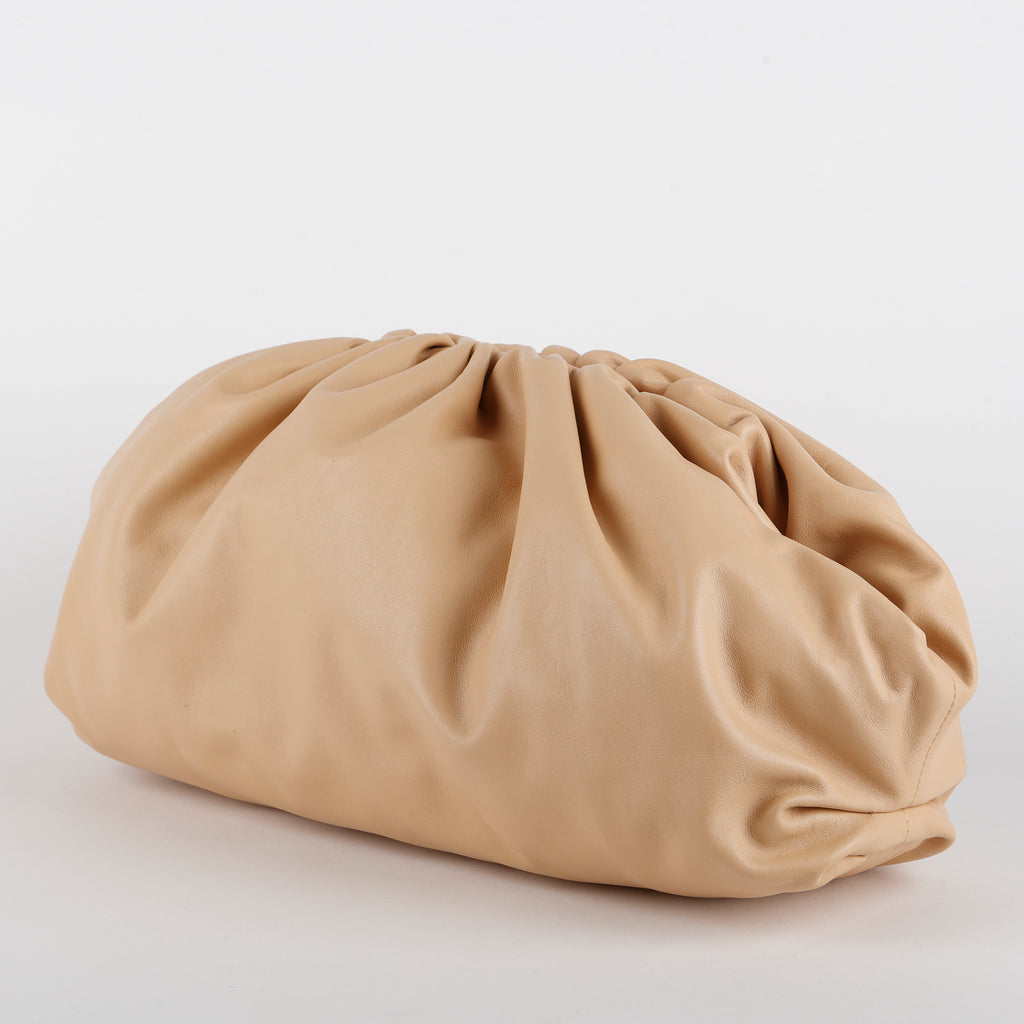 The Pouch, Almond