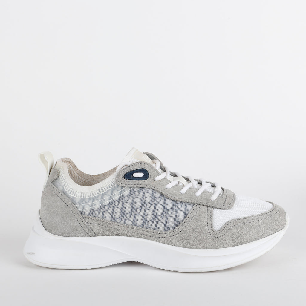B25 Runner Sneaker, Oblique (Size 40)