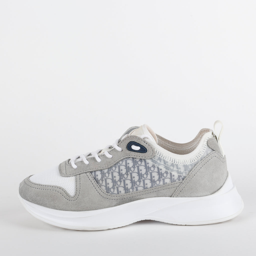 B25 Runner Sneaker, Oblique (Size 40)