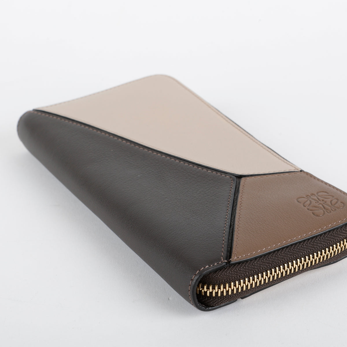 Tricolor Puzzle Zip Around Wallet, Grey/Taupe/Cream