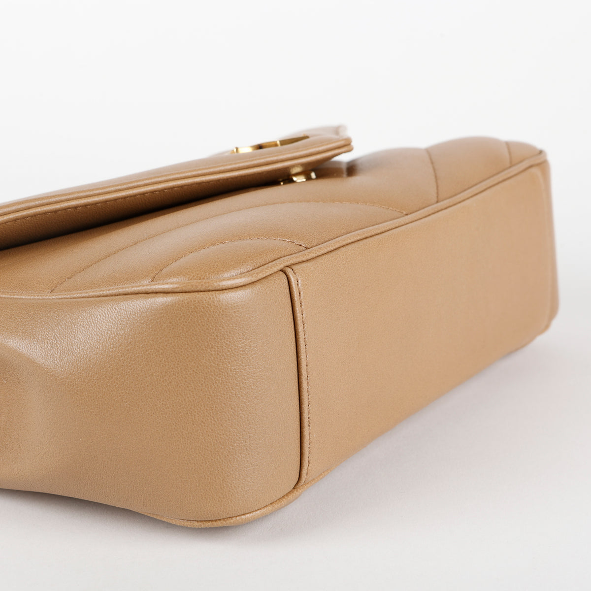 Small Loulou NM, Natural Tan