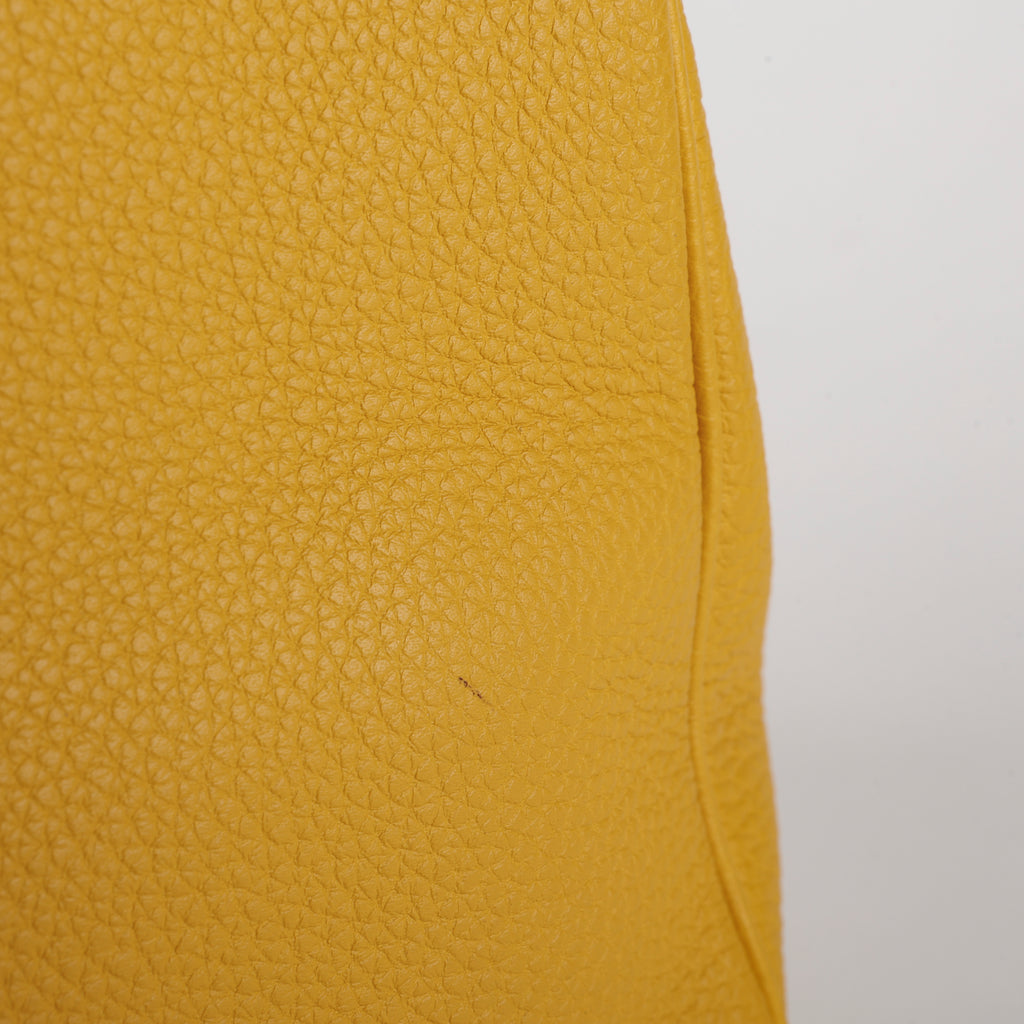 Kelly 32, Jaune Ambre Clemence Gold Hardware (C Stamp 2018)