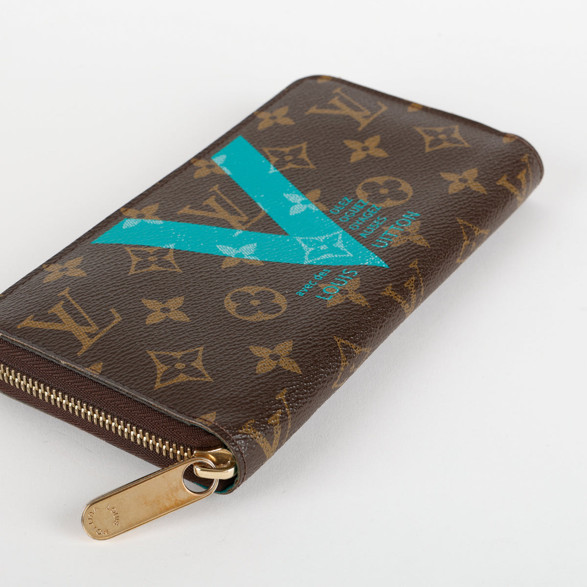 V Zippy Wallet, Monogram Turquoise